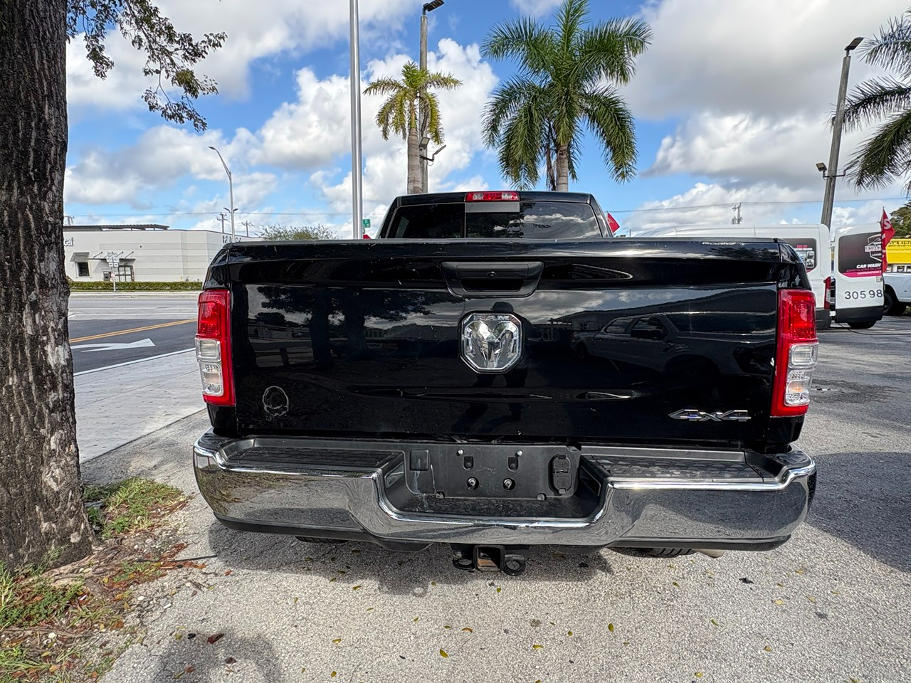RAM 2500 Tradesman Crew Cab SWB 4WD 2022