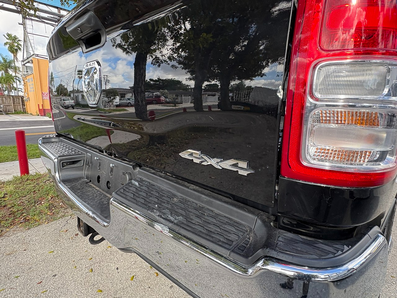 RAM 2500 Tradesman Crew Cab SWB 4WD 2022