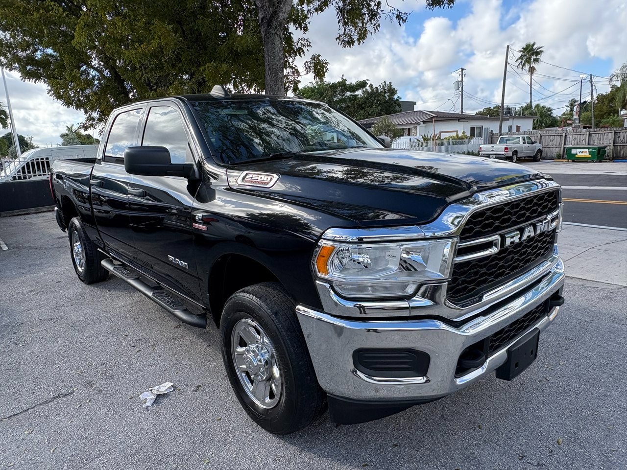 RAM 2500 Tradesman Crew Cab SWB 4WD 2022