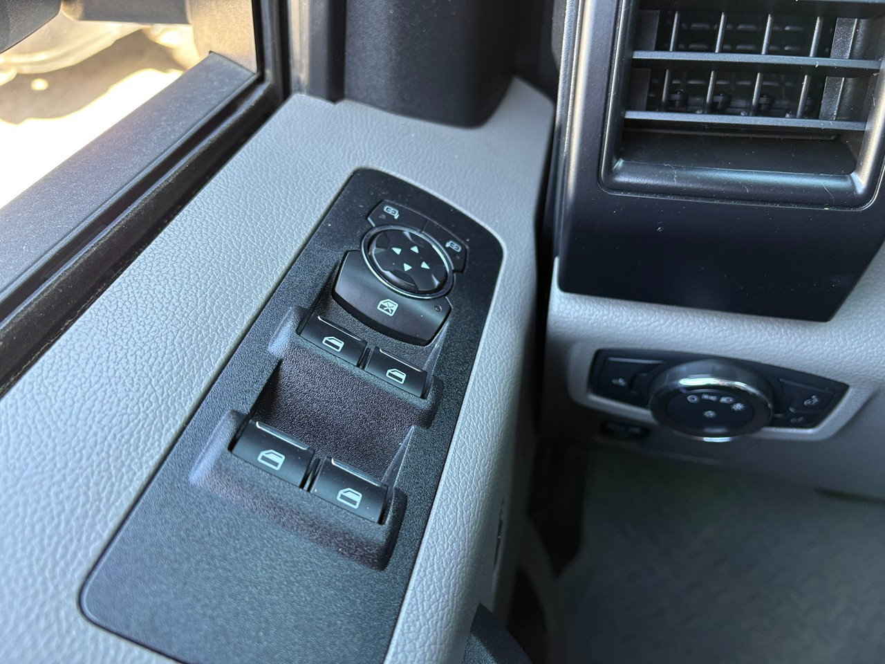 Ford F-150 XLT SuperCrew 6.5-ft. Bed 4WD 2020