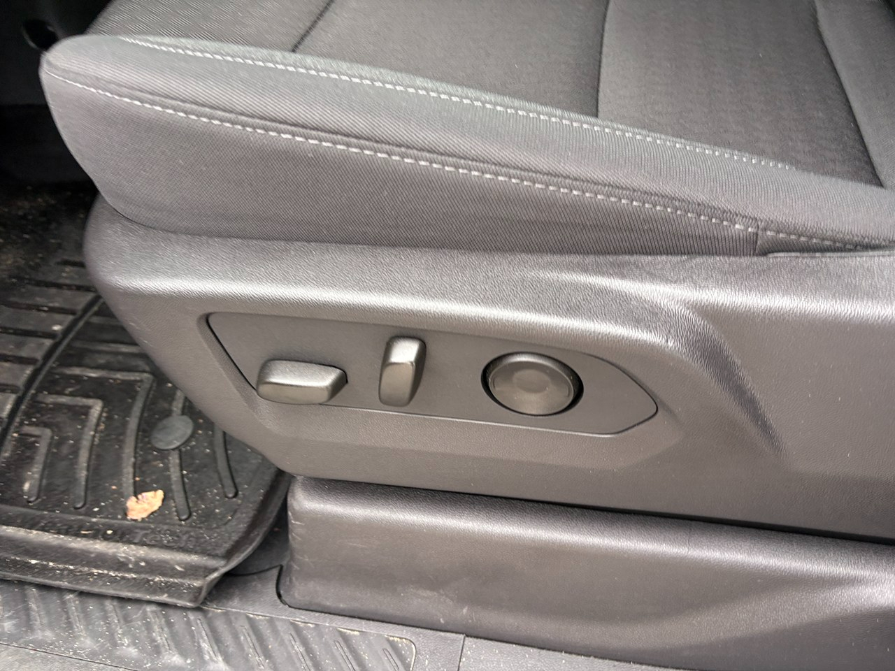 Chevrolet Silverado 1500 Work Truck Double Cab 4WD 2024