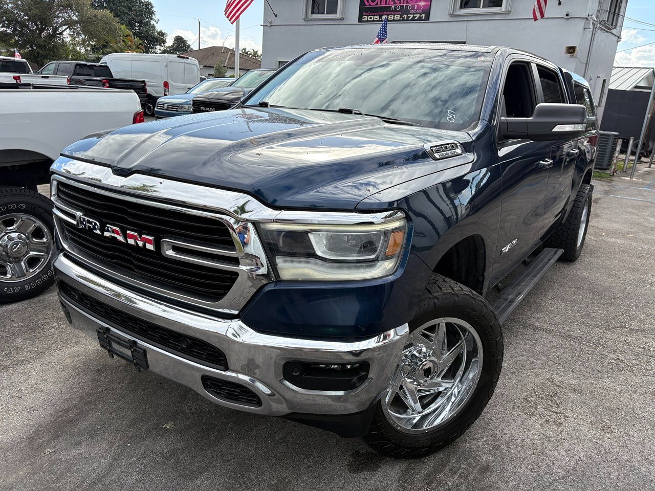 RAM 1500 Big Horn Crew Cab SWB 4WD 2021
