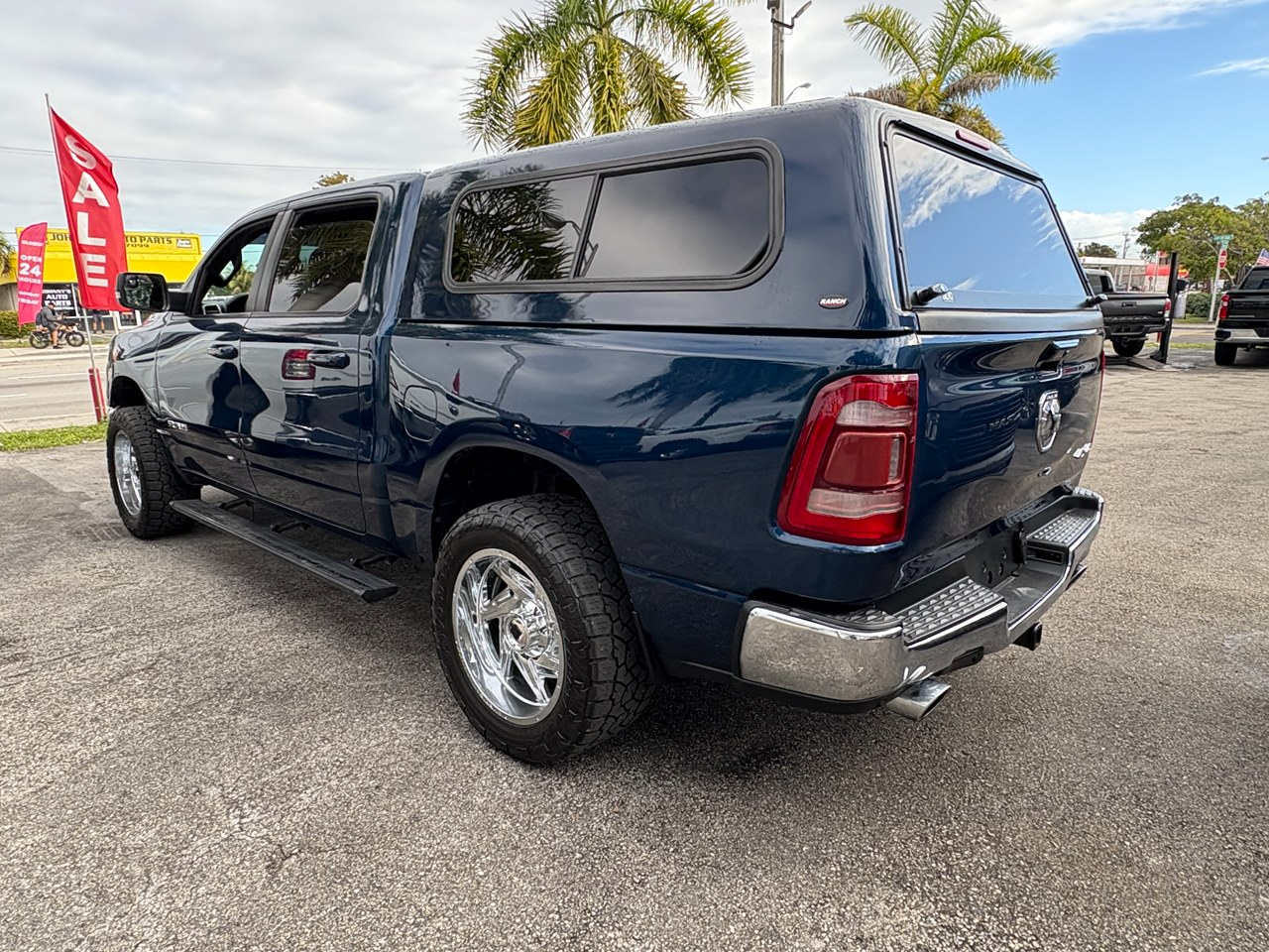 RAM 1500 Big Horn Crew Cab SWB 4WD 2021