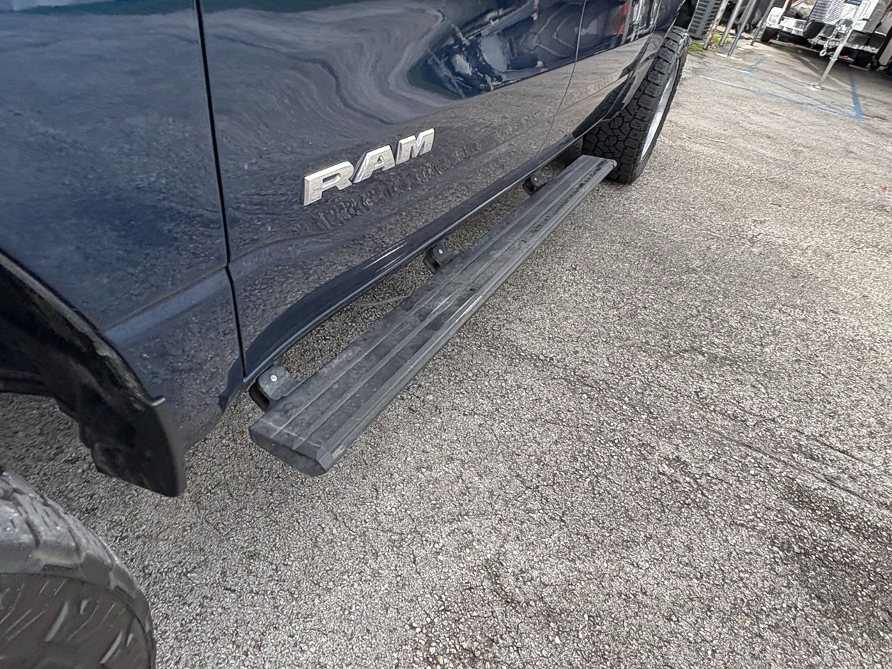 RAM 1500 Big Horn Crew Cab SWB 4WD 2021