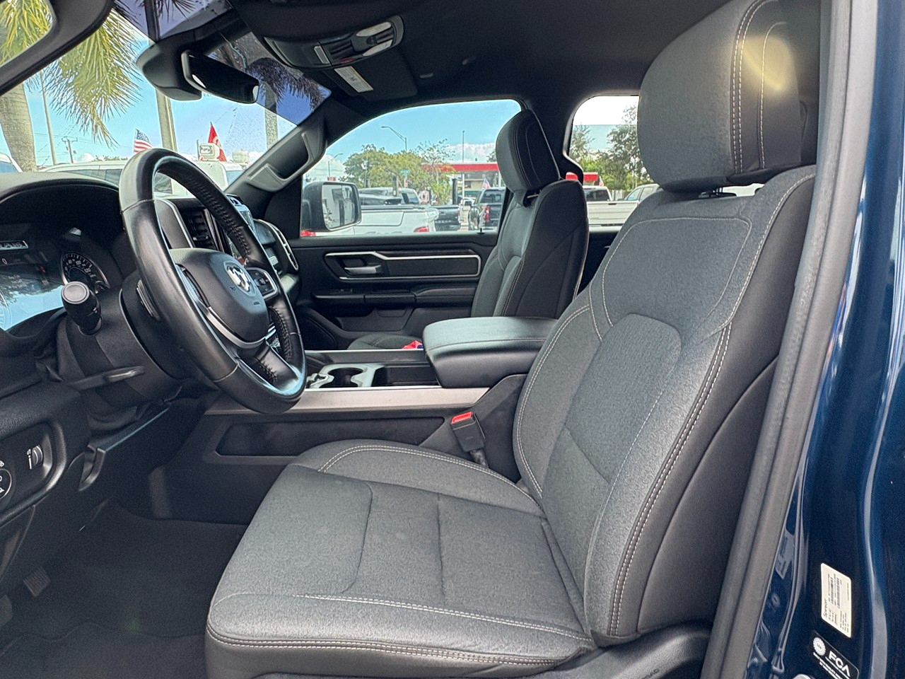 RAM 1500 Big Horn Crew Cab SWB 4WD 2021