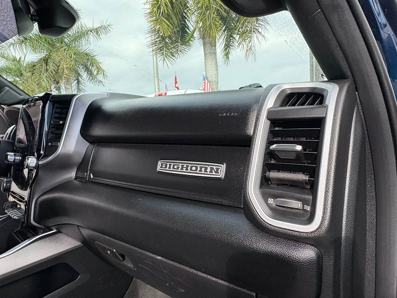 RAM 1500 Big Horn Crew Cab SWB 4WD 2021