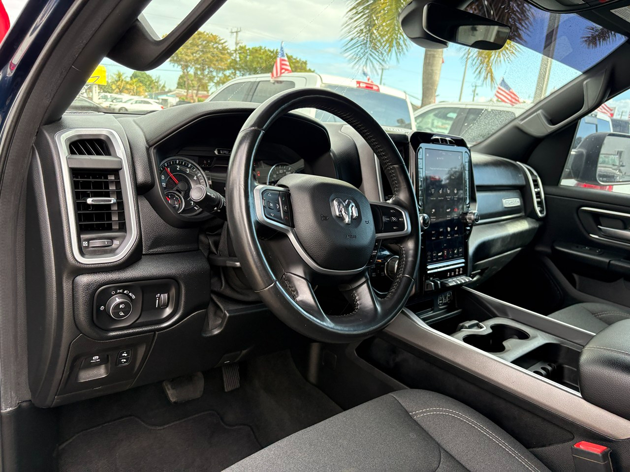 RAM 1500 Big Horn Crew Cab SWB 4WD 2021