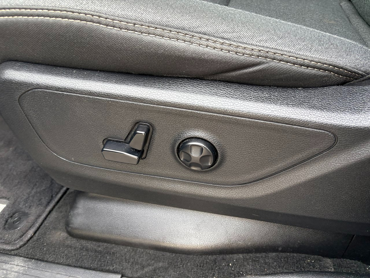 RAM 1500 Big Horn Crew Cab SWB 4WD 2021