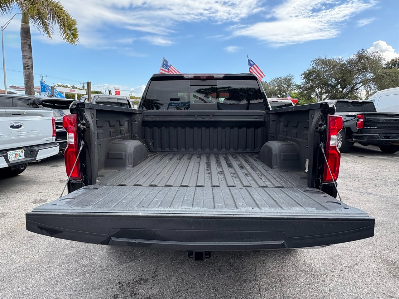 Chevrolet Silverado 1500 Limited LTZ Crew Cab 4WD 2022