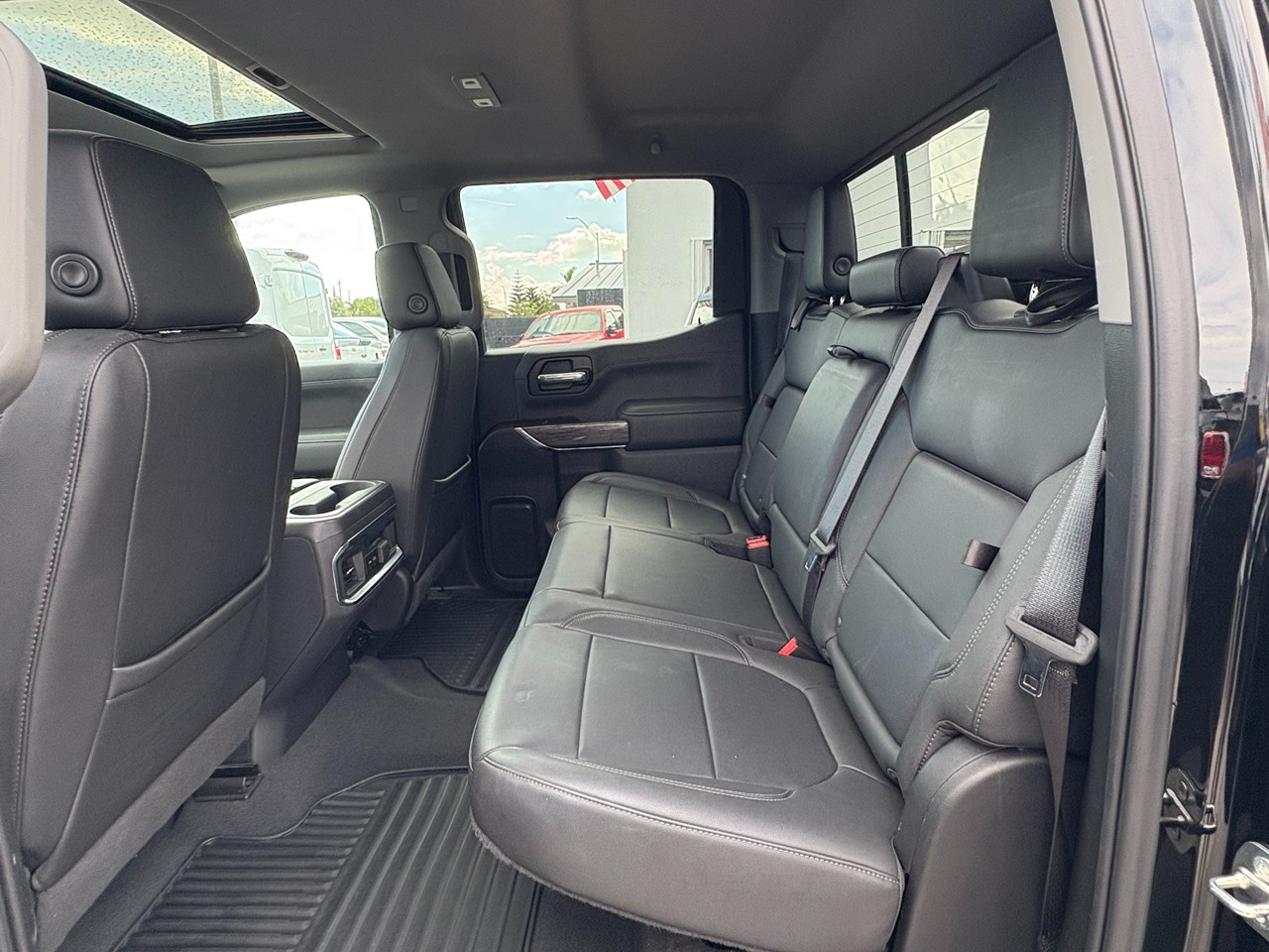 Chevrolet Silverado 1500 Limited LTZ Crew Cab 4WD 2022