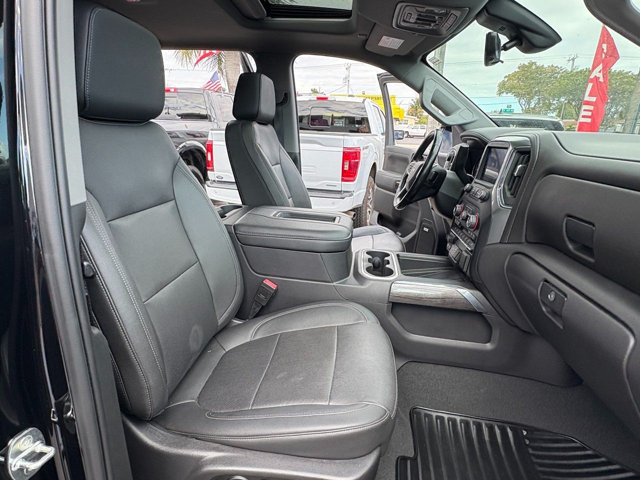 Chevrolet Silverado 1500 Limited LTZ Crew Cab 4WD 2022