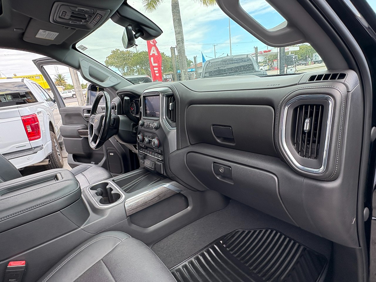 Chevrolet Silverado 1500 Limited LTZ Crew Cab 4WD 2022