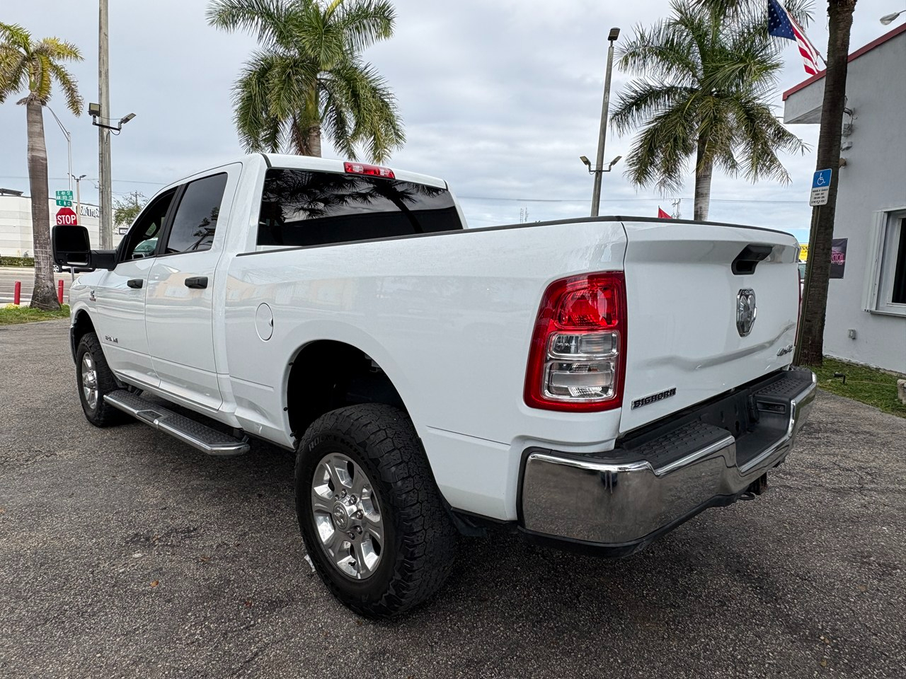 RAM 2500 Tradesman Crew Cab SWB 4WD 2024