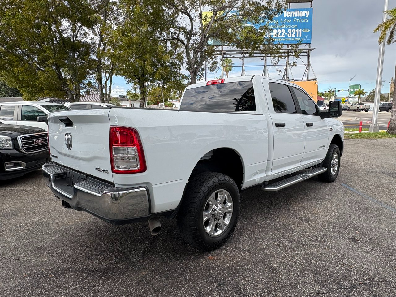 RAM 2500 Tradesman Crew Cab SWB 4WD 2024