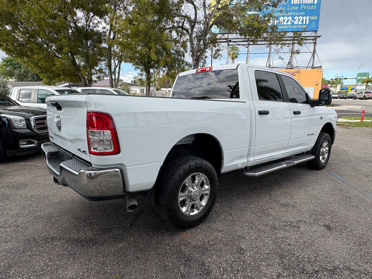 RAM 2500 Tradesman Crew Cab SWB 4WD 2024
