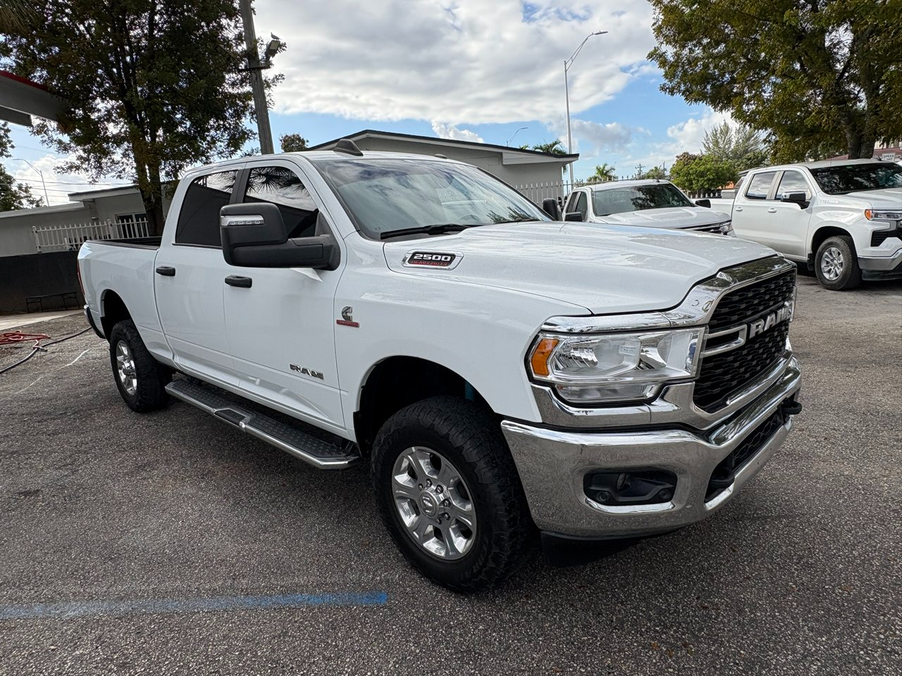 RAM 2500 Tradesman Crew Cab SWB 4WD 2024