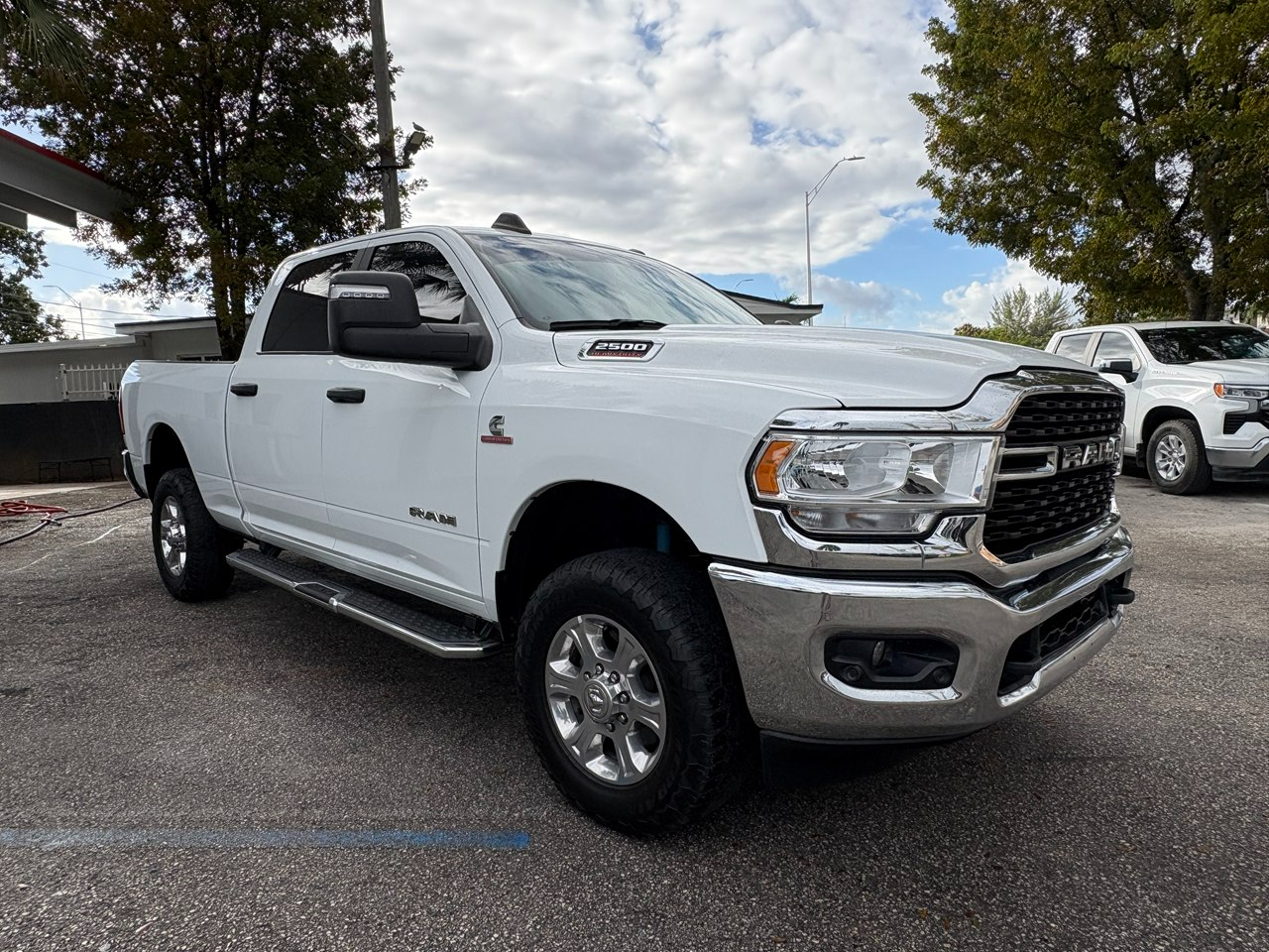 RAM 2500 Tradesman Crew Cab SWB 4WD 2024