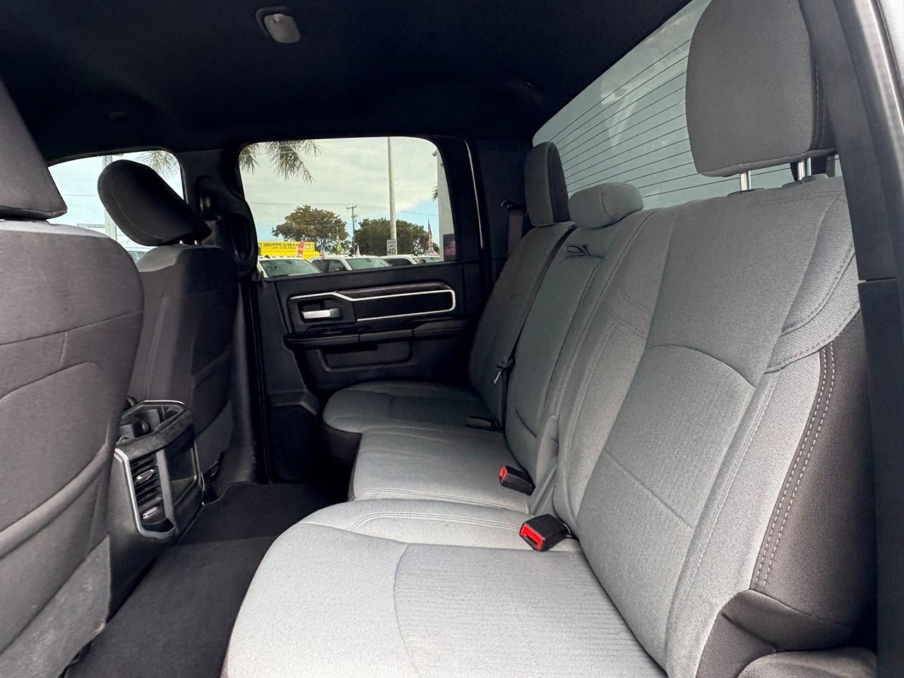 RAM 2500 Tradesman Crew Cab SWB 4WD 2024