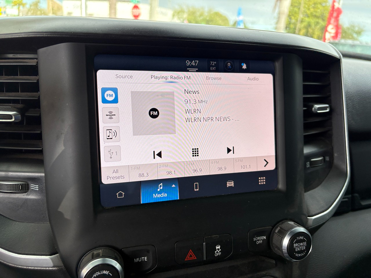 RAM 2500 Tradesman Crew Cab SWB 4WD 2024