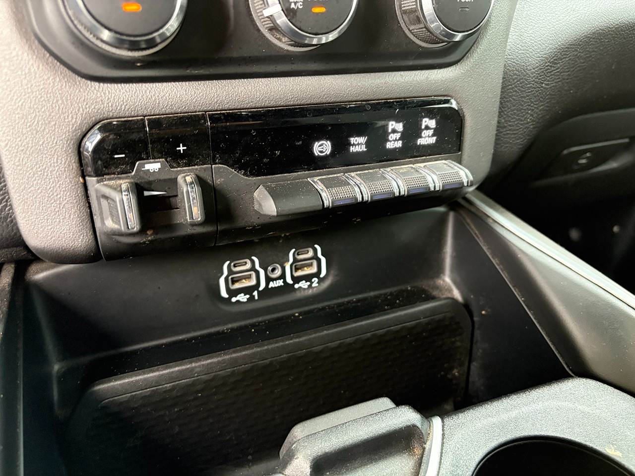 RAM 2500 Tradesman Crew Cab SWB 4WD 2024