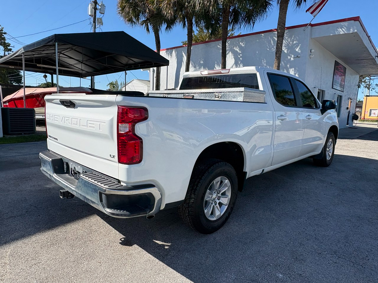 Chevrolet Silverado 1500 LT Crew Cab 4WD 2023