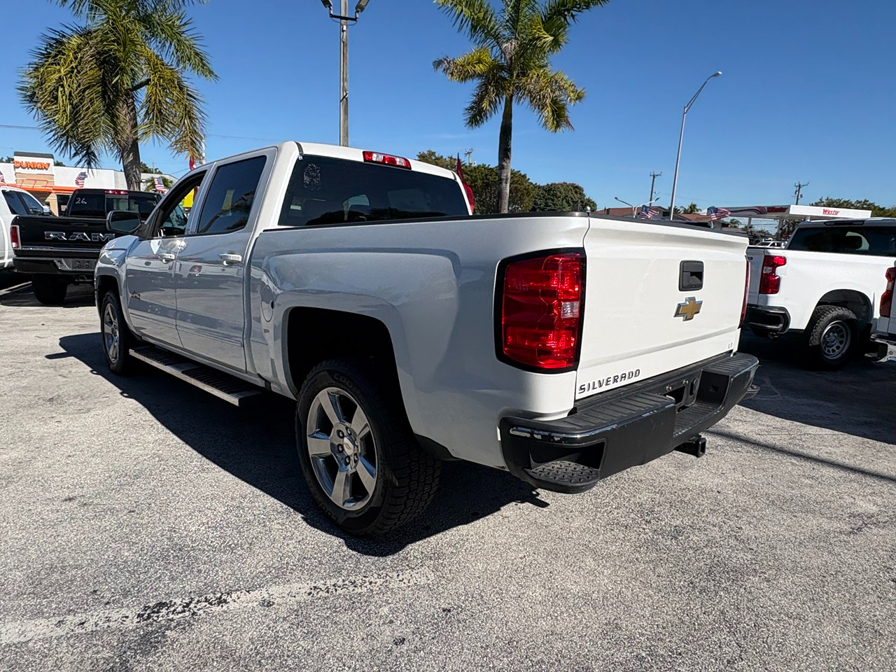 Chevrolet Silverado 1500 LT Crew Cab 2WD 2018