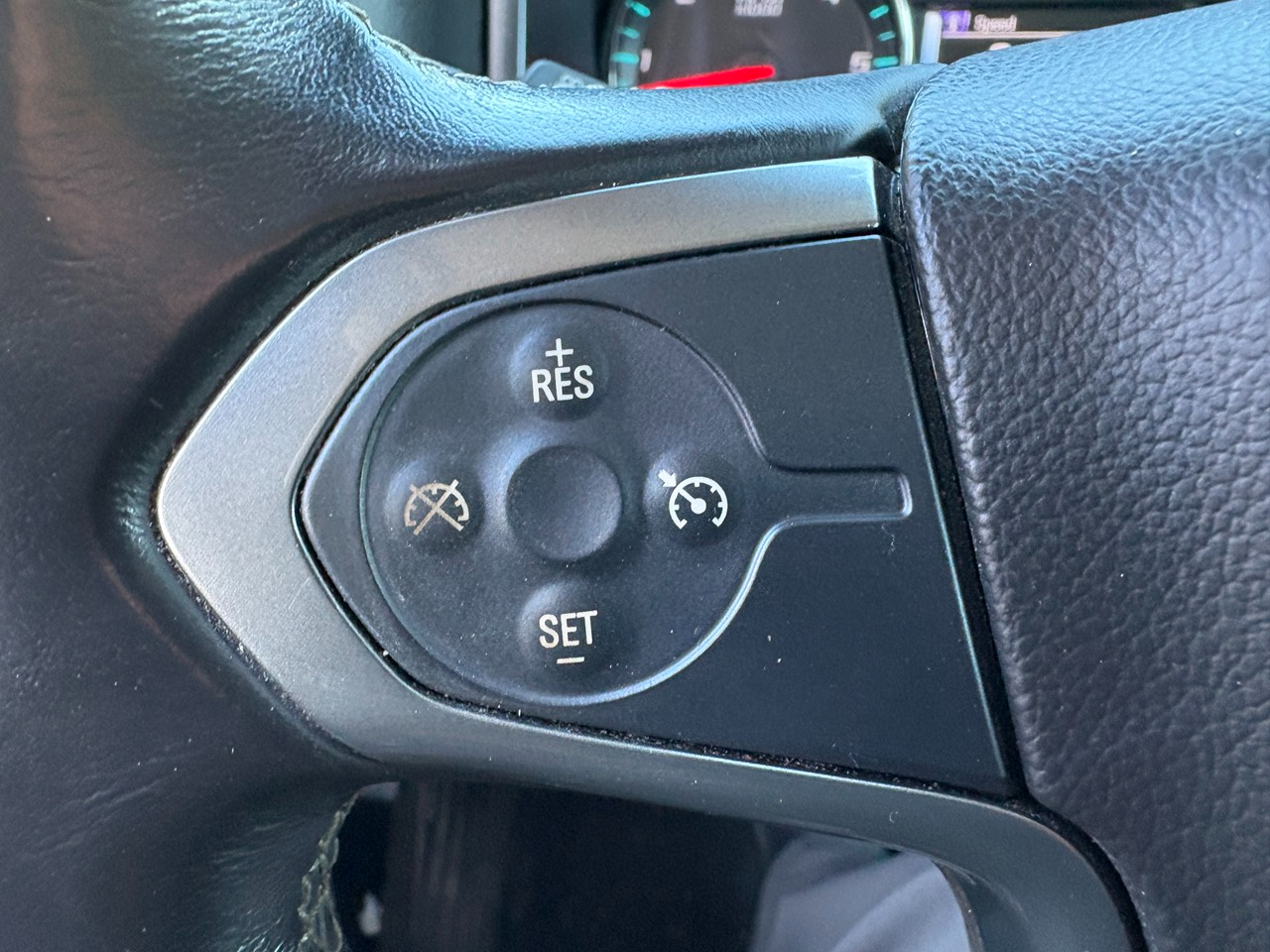 Chevrolet Silverado 1500 LT Crew Cab 2WD 2018