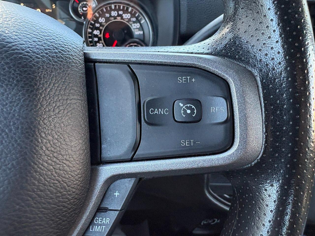 RAM 3500 Tradesman Crew Cab LWB 2WD DRW 2023