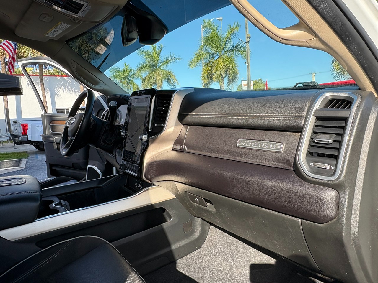 RAM 2500 Laramie Crew Cab SWB 4WD 2022