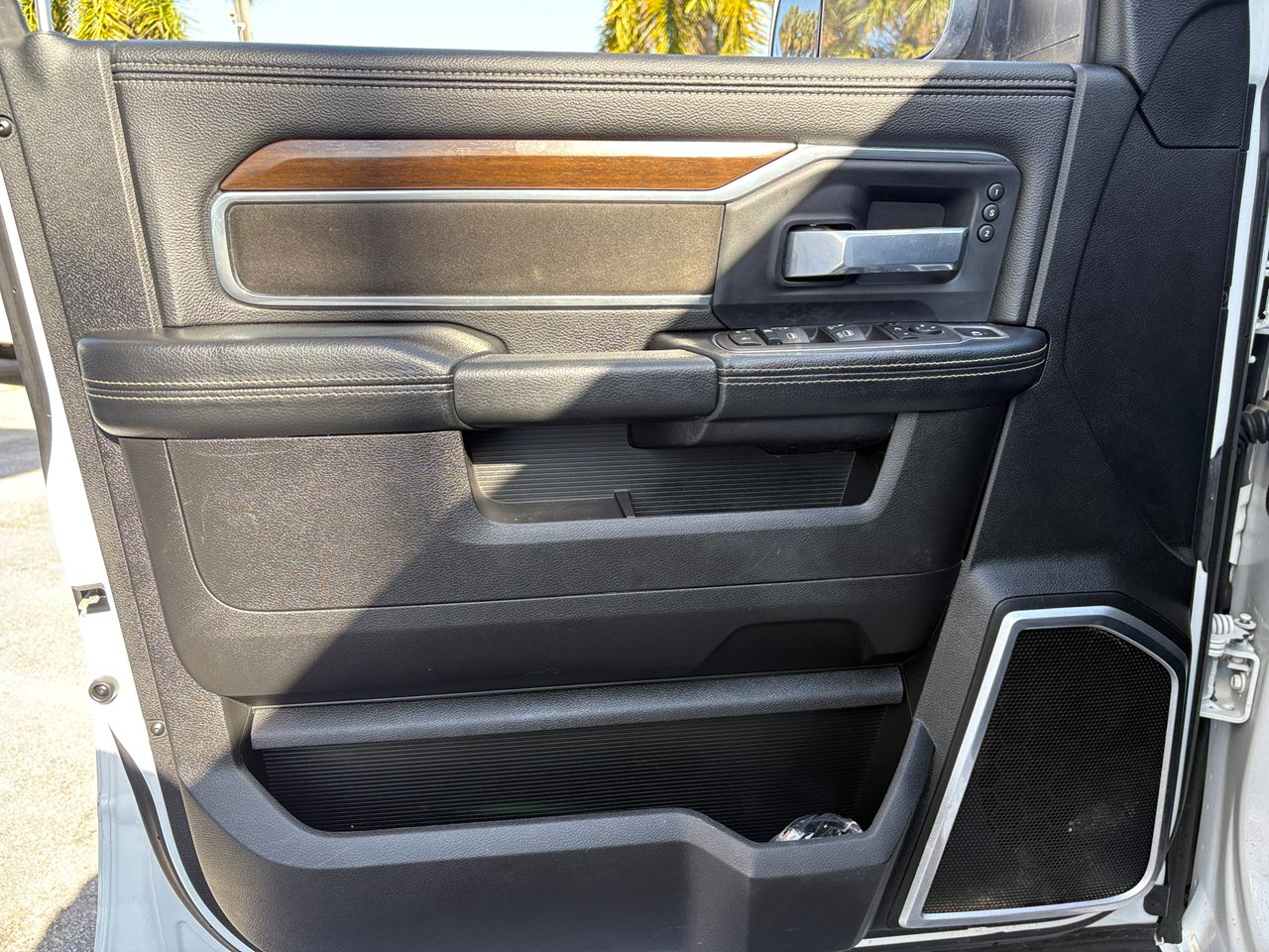 RAM 2500 Laramie Crew Cab SWB 4WD 2022