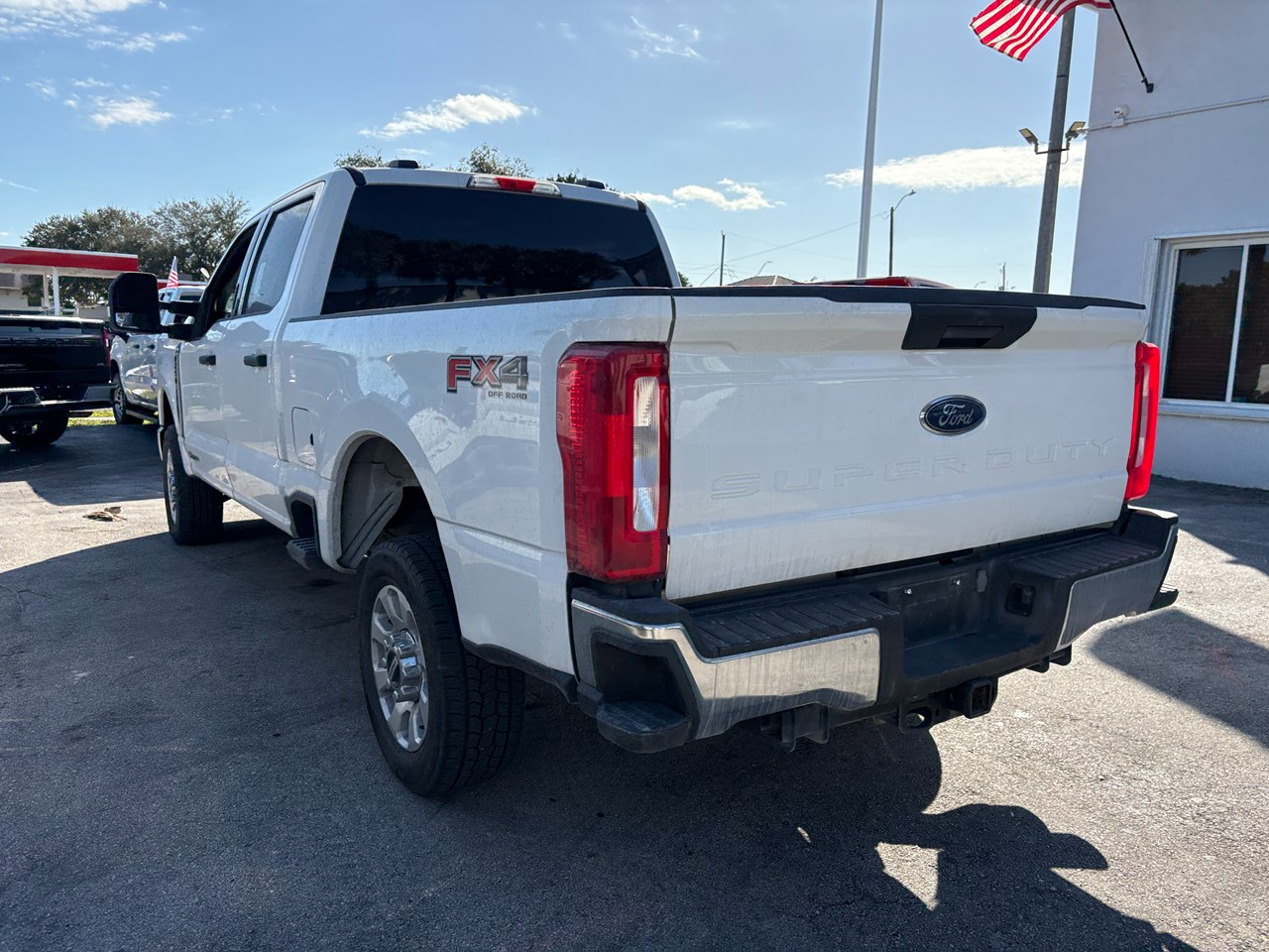 Ford F-250 SD XL Crew Cab 4WD 2024