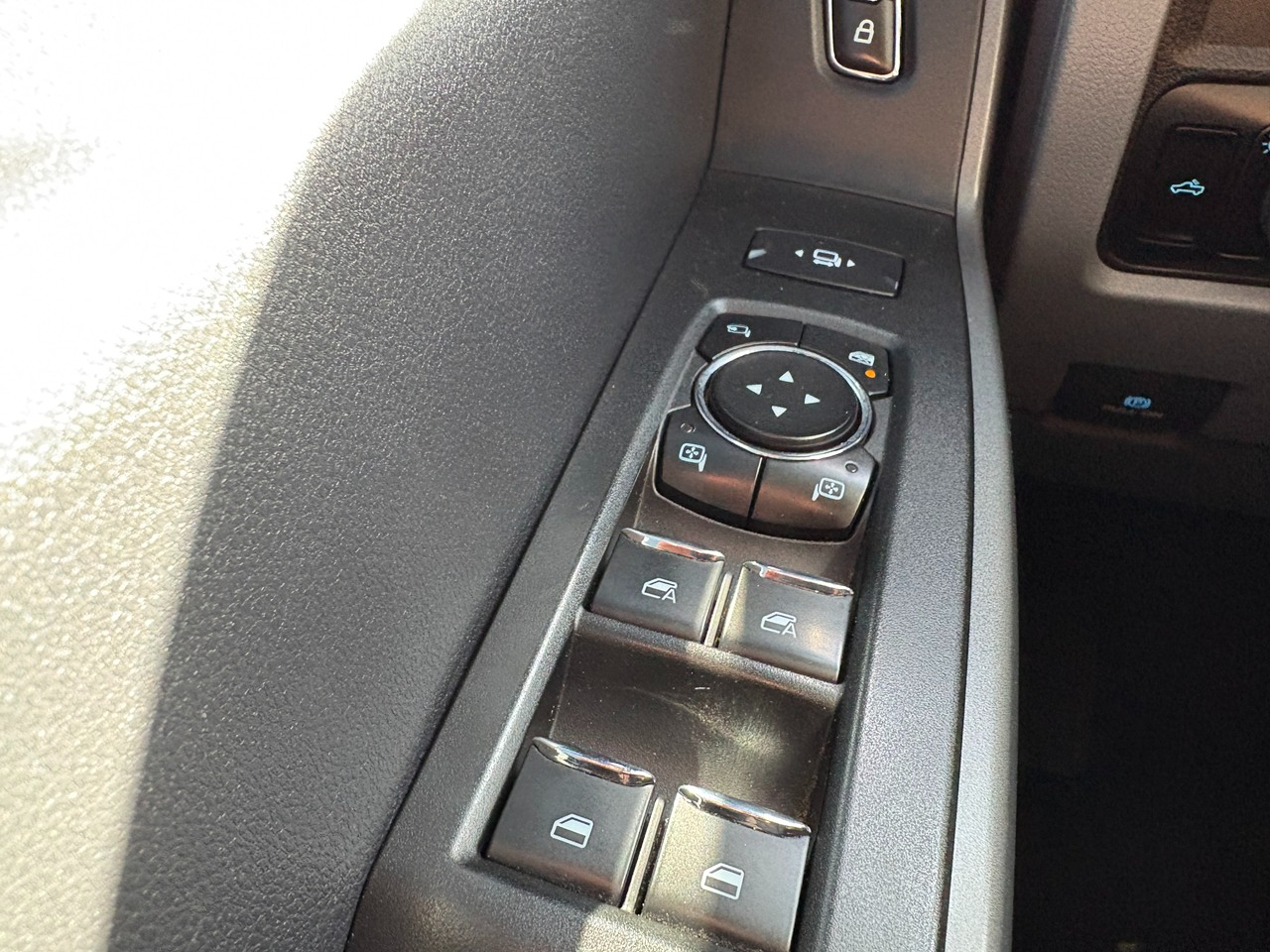 Ford F-250 SD XL Crew Cab 4WD 2024