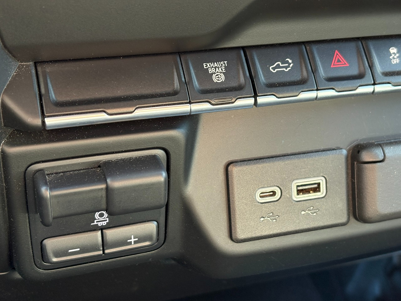 Chevrolet Silverado 3500HD Work Truck Crew Cab 4WD 2022