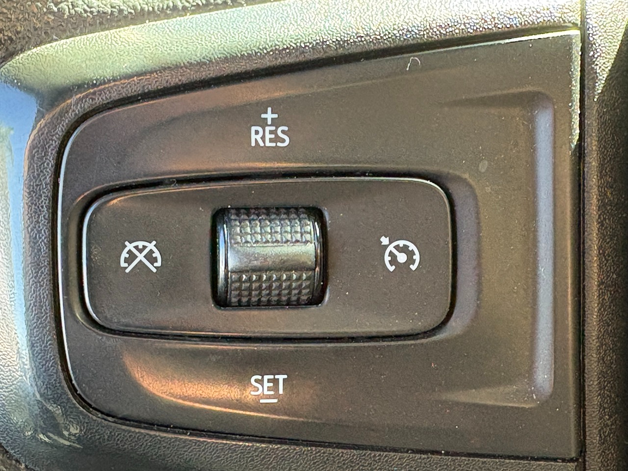 Chevrolet Silverado 3500HD Work Truck Crew Cab 4WD 2022