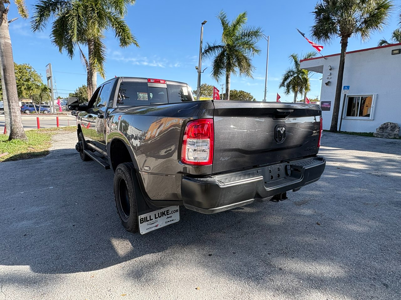 RAM 3500 Tradesman Crew Cab 4WD DRW 2024