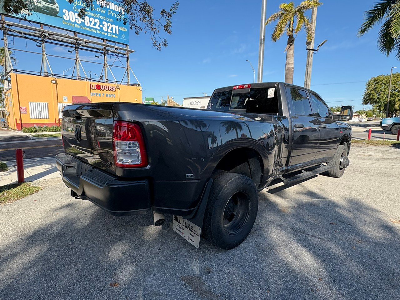 RAM 3500 Tradesman Crew Cab 4WD DRW 2024