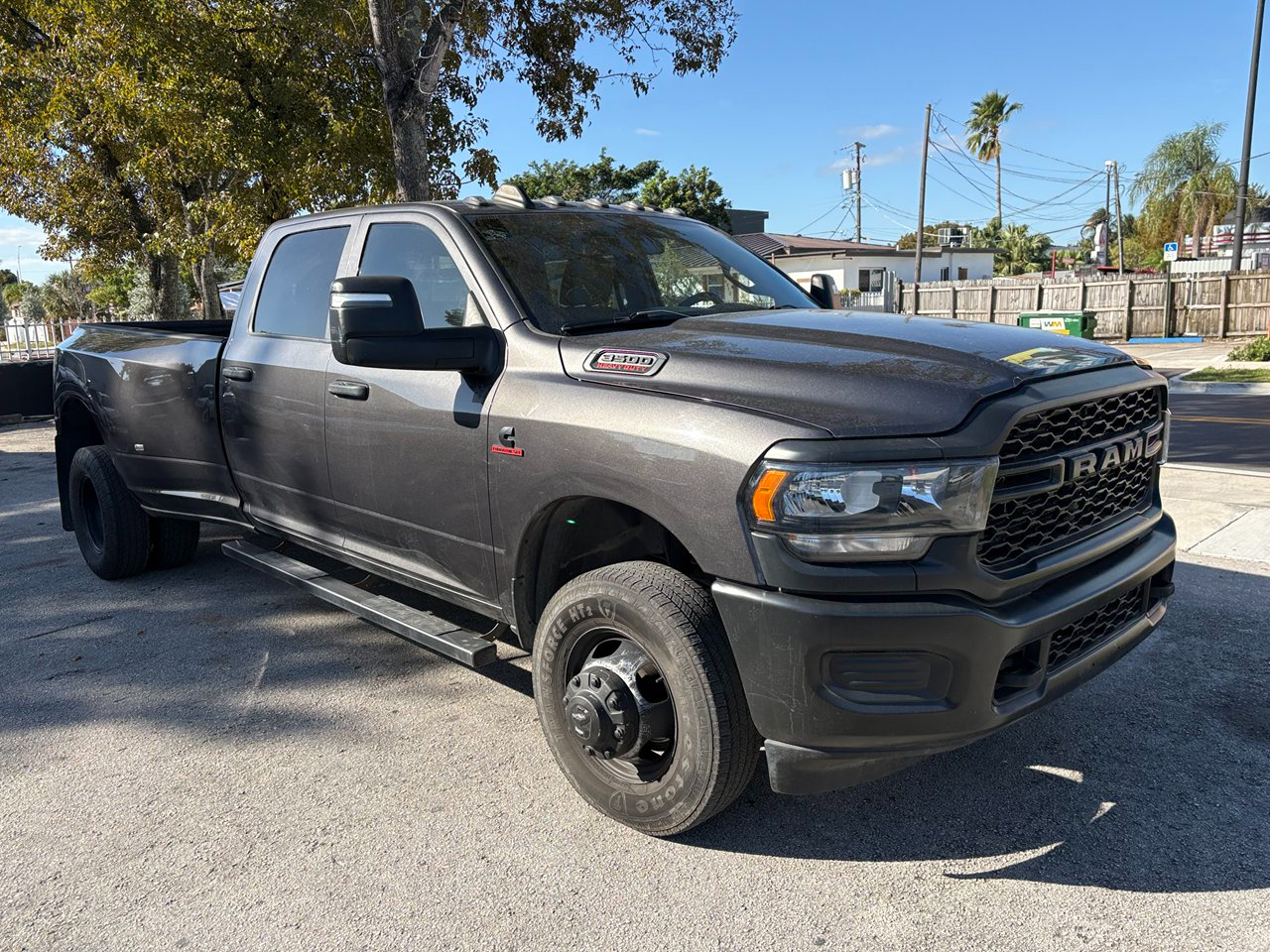 RAM 3500 Tradesman Crew Cab 4WD DRW 2024