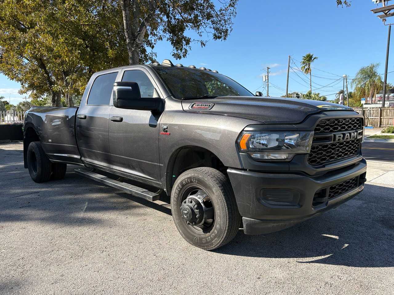 RAM 3500 Tradesman Crew Cab 4WD DRW 2024