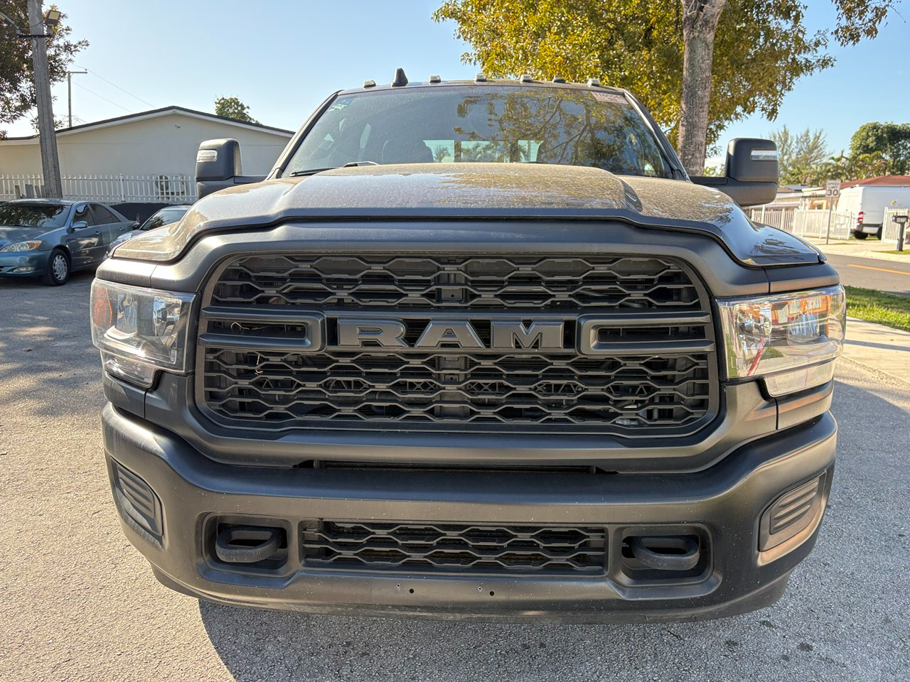 RAM 3500 Tradesman Crew Cab 4WD DRW 2024