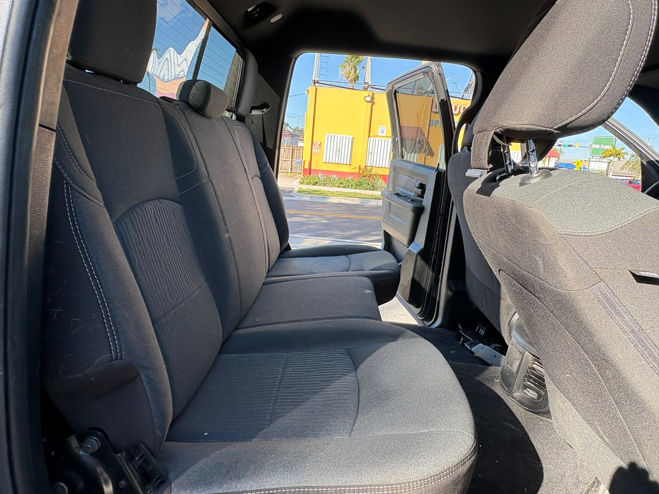 RAM 3500 Tradesman Crew Cab 4WD DRW 2024