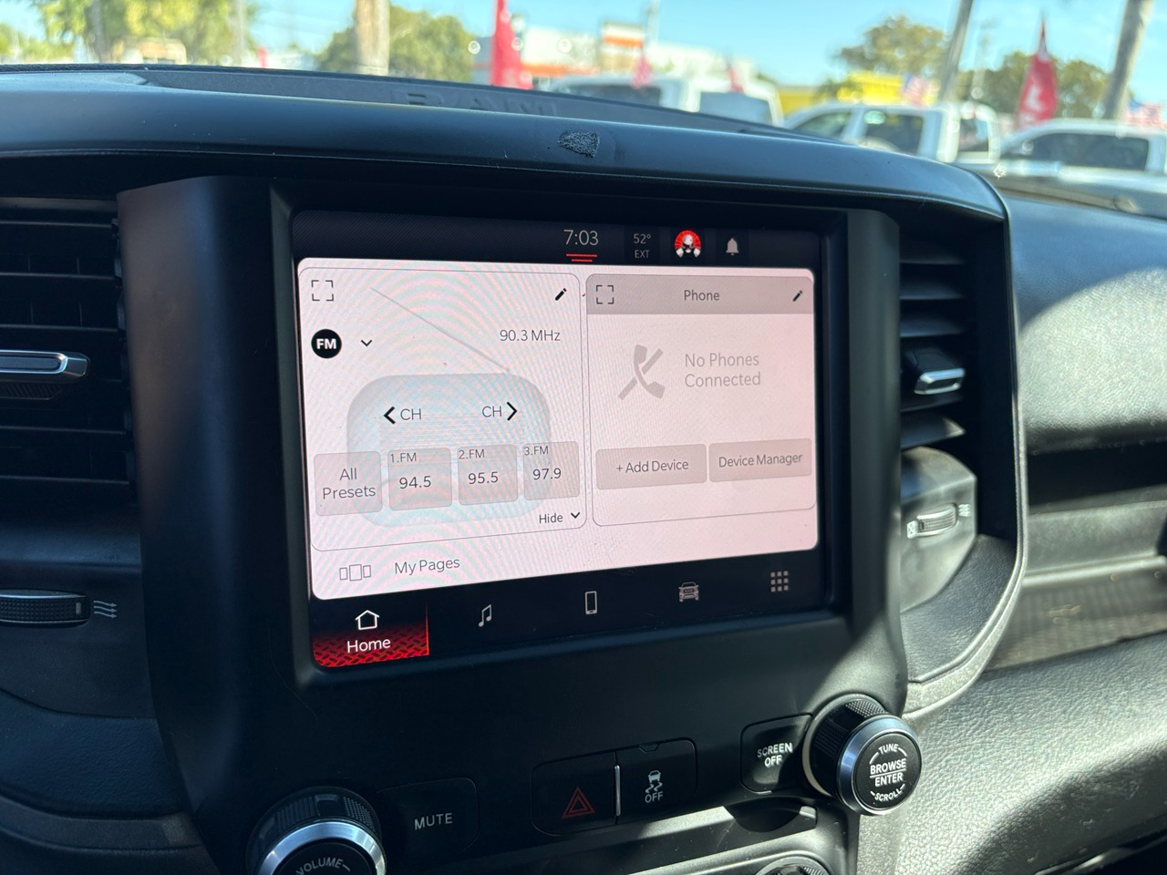 RAM 3500 Tradesman Crew Cab 4WD DRW 2024