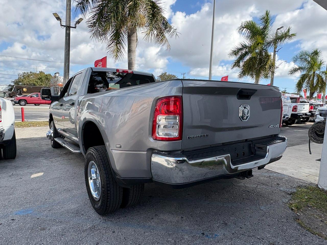 RAM 3500 Big Horn Crew Cab LWB 4WD DRW 2024