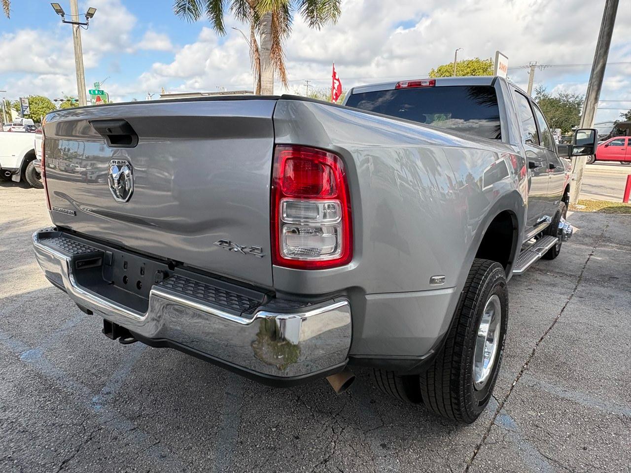 RAM 3500 Big Horn Crew Cab LWB 4WD DRW 2024