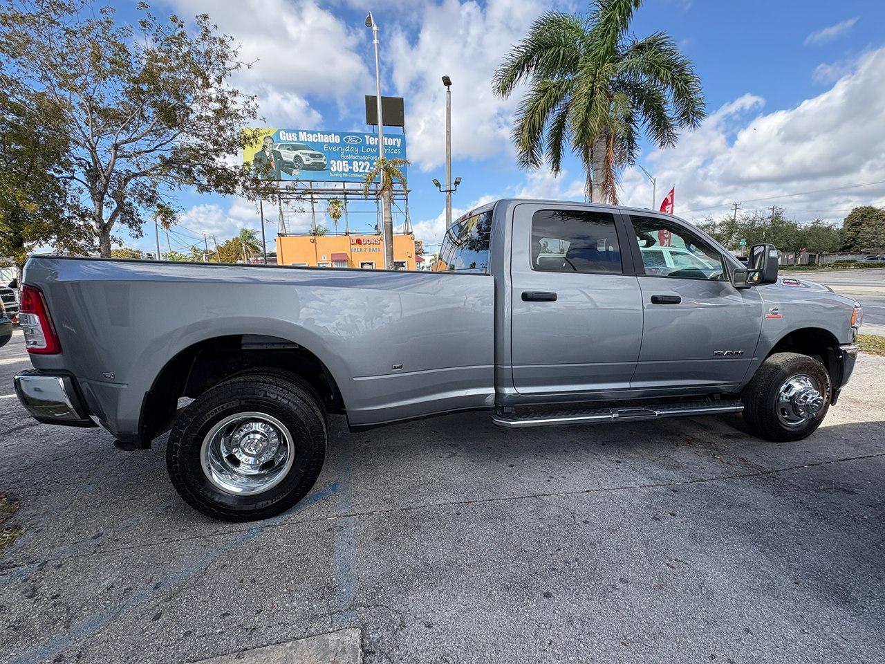 RAM 3500 Big Horn Crew Cab LWB 4WD DRW 2024