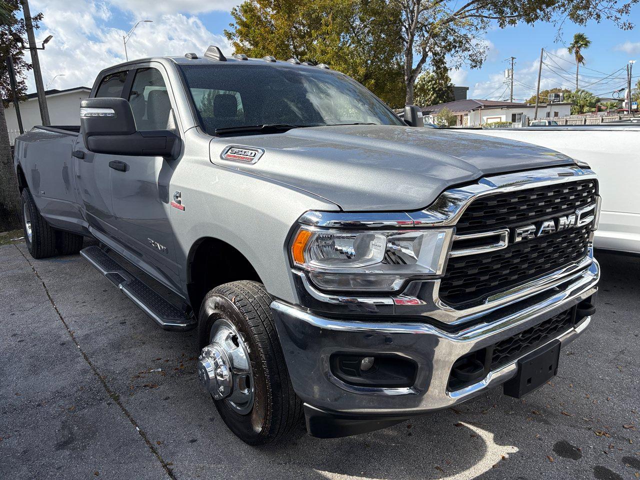 RAM 3500 Big Horn Crew Cab LWB 4WD DRW 2024