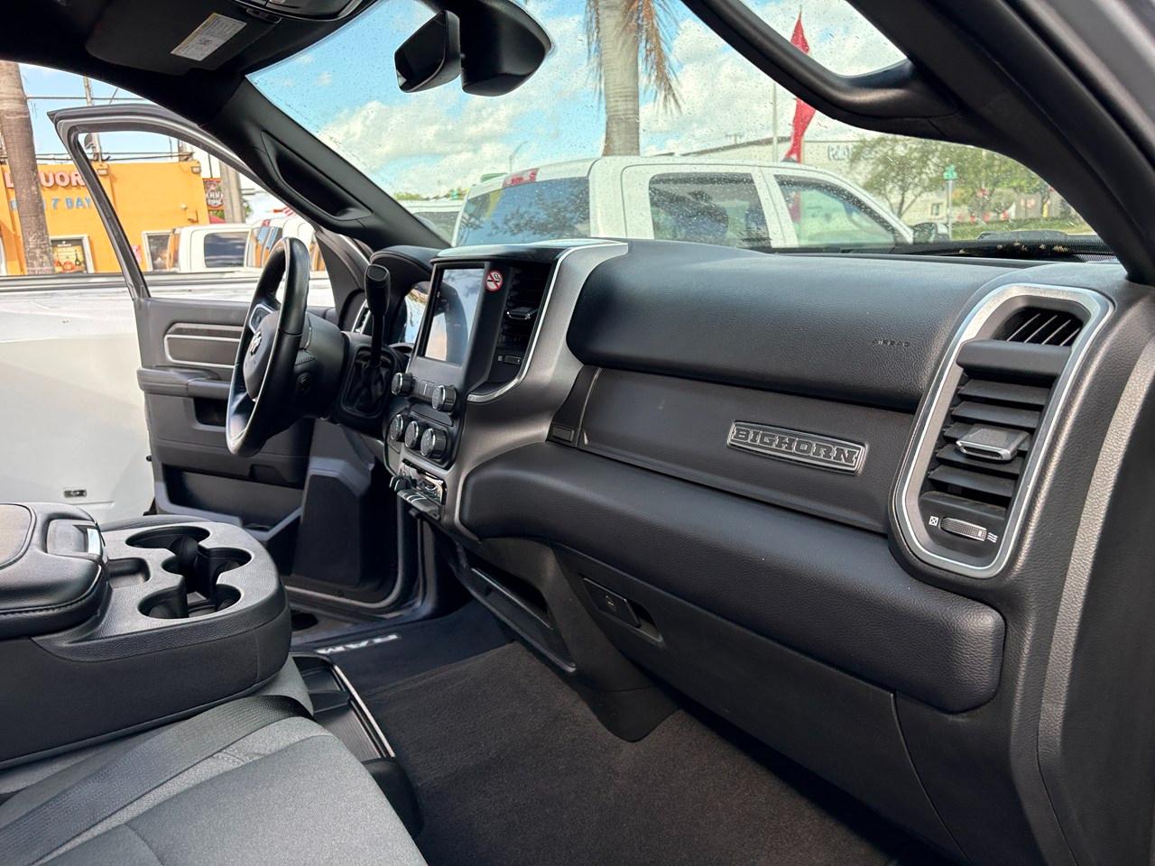 RAM 3500 Big Horn Crew Cab LWB 4WD DRW 2024