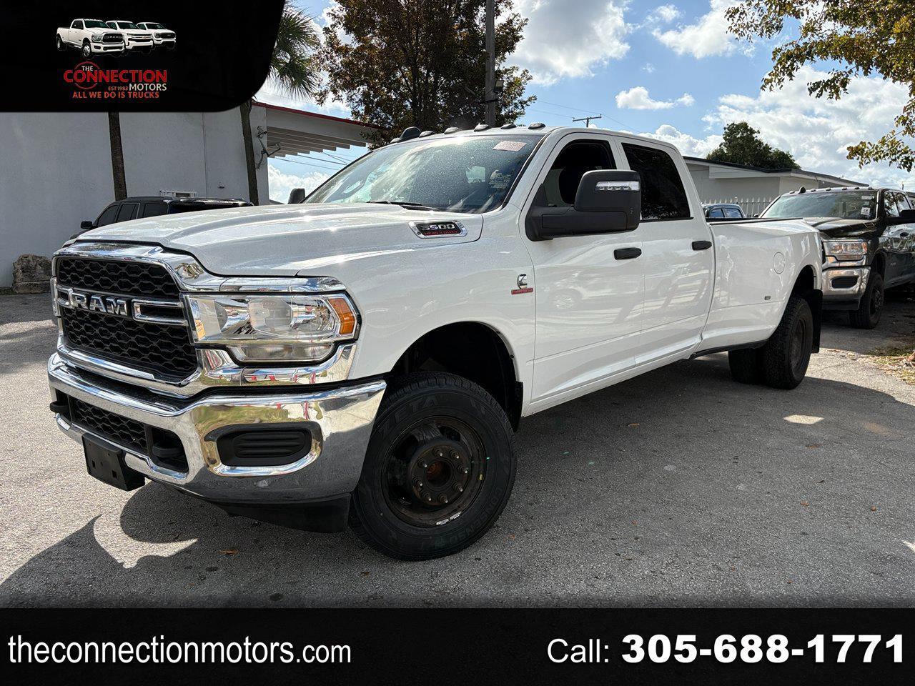 RAM 3500 Tradesman Crew Cab 4WD DRW 2024