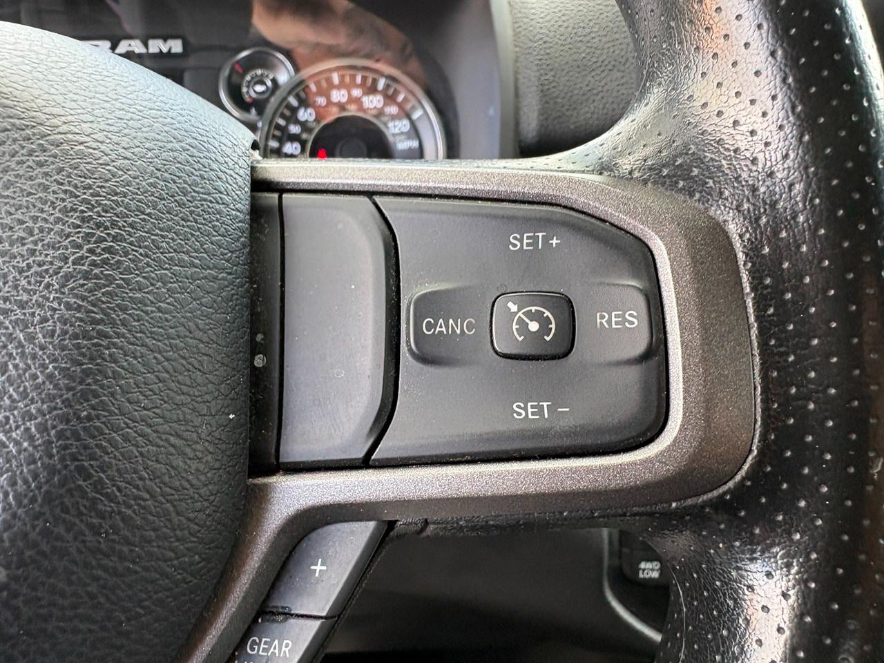 RAM 3500 Tradesman Crew Cab 4WD DRW 2024