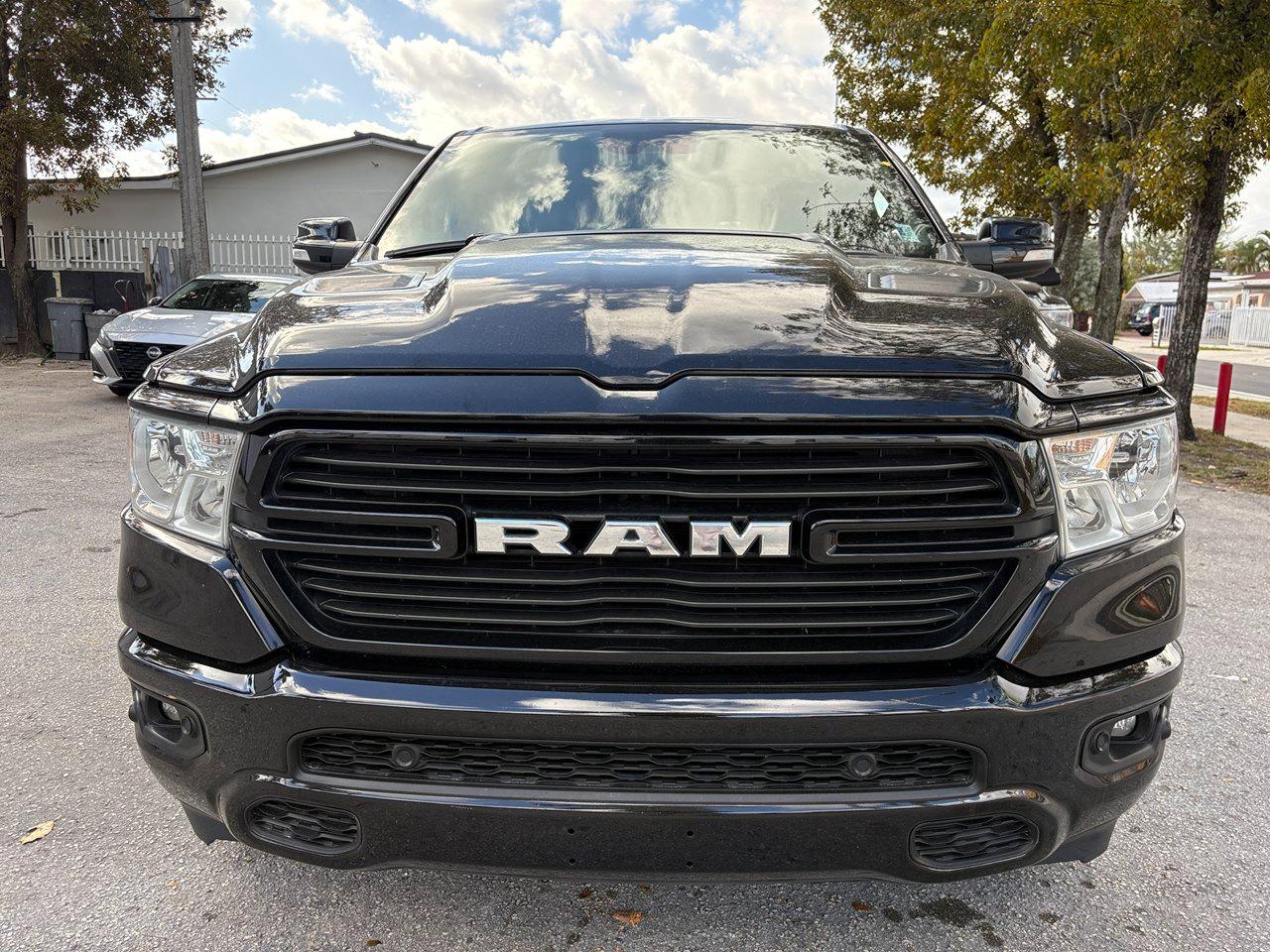 RAM 1500 Laramie Crew Cab SWB 2WD 2022