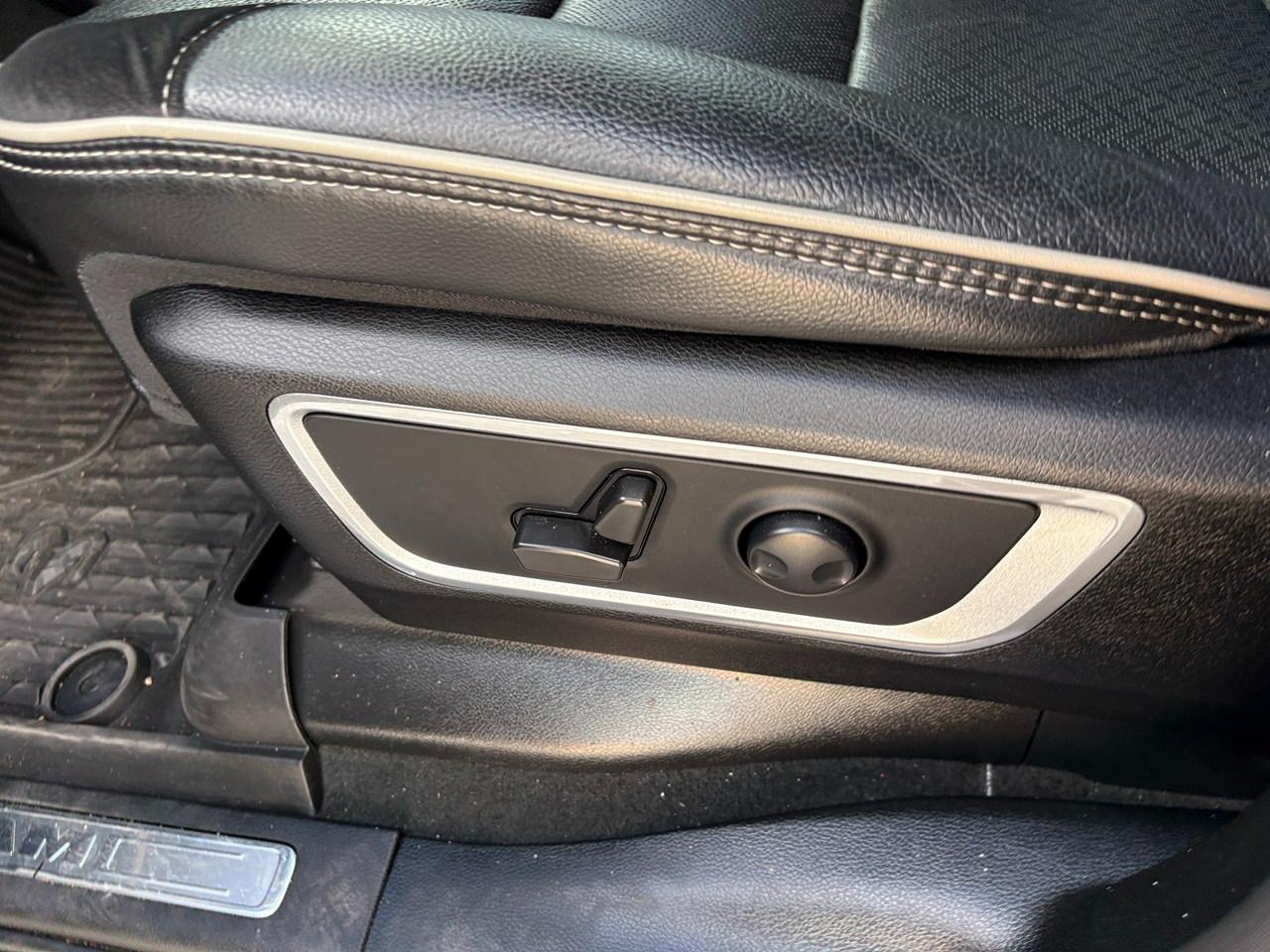 RAM 1500 Laramie Crew Cab SWB 2WD 2022